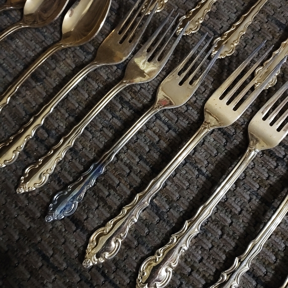 Rogers Golden Melody Flatware Set Gold Electroplated Stainless Steel 34pcs - Picture 8 of 16